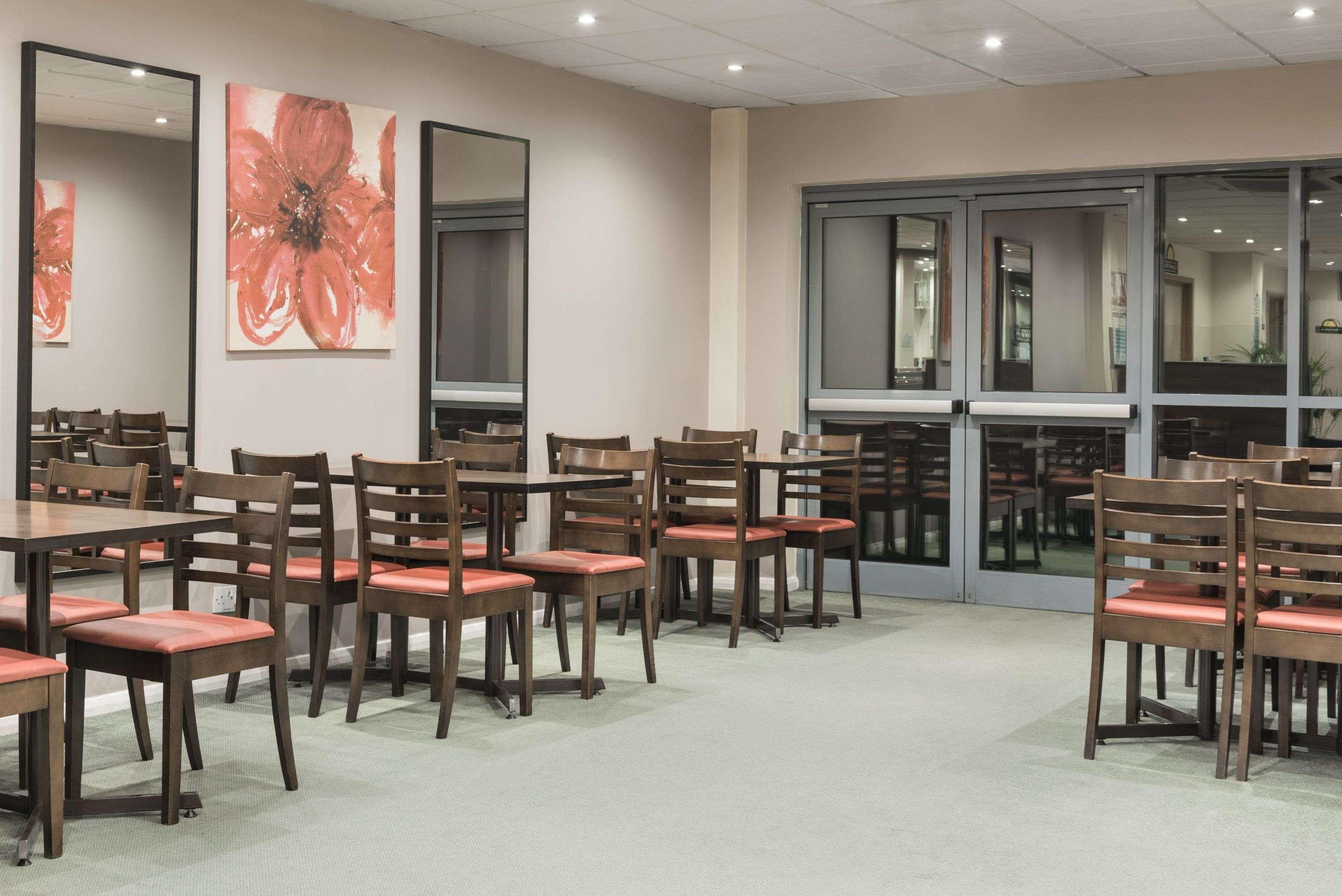 Days Inn By Wyndham Donington Castle Donington Eksteriør billede
