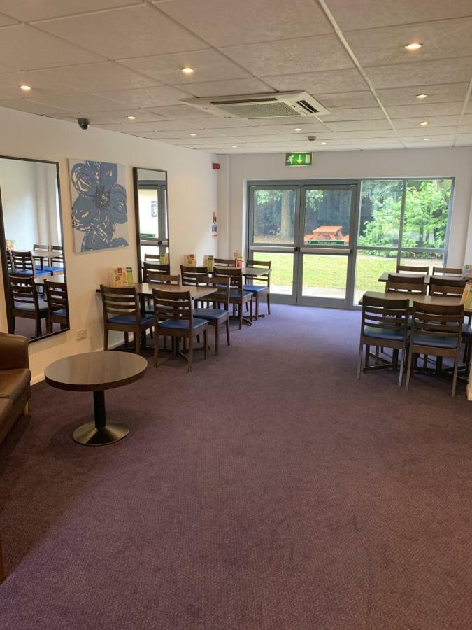 Days Inn By Wyndham Donington Castle Donington Eksteriør billede